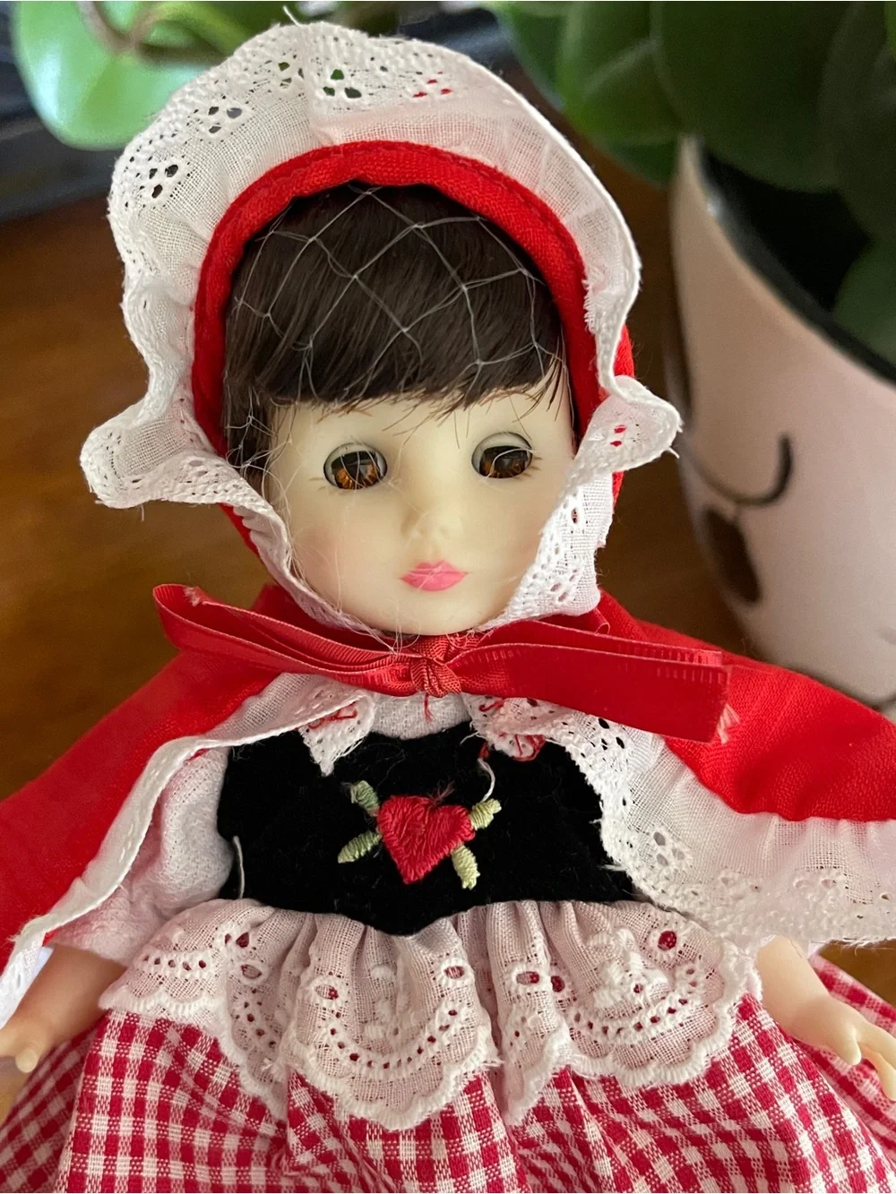 Little Red Riding Hood by Ideal 1982